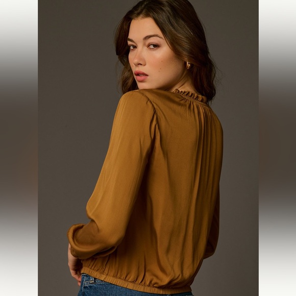 EUC cloth & stone silky blouse - Picture 4 of 13